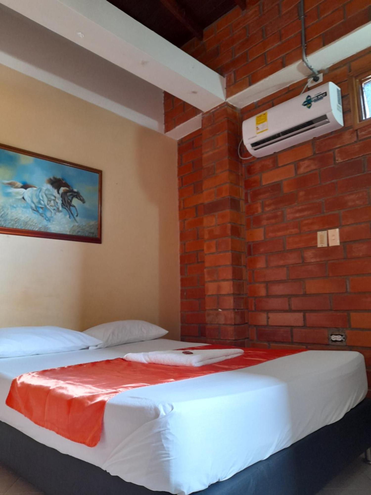 Hotel Boutique Los Gentiles Santa Fe de Antioquia Camera foto